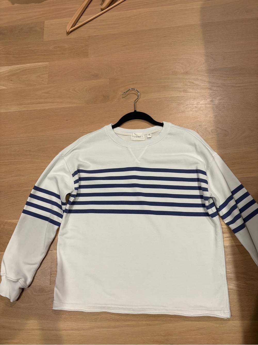 Mia and Tess women’s nautical sweatshirt size small